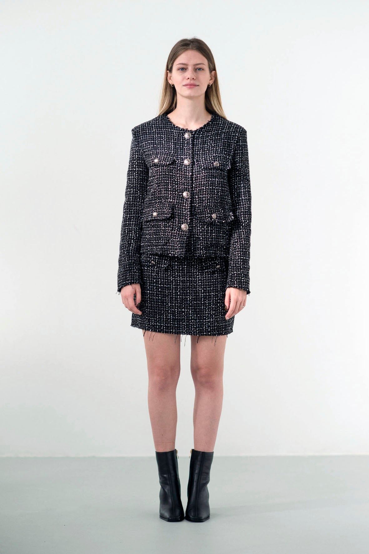 Tweed gonna sales